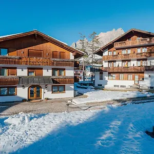 Capannina 3*, Cortina d'Ampezzo Italy